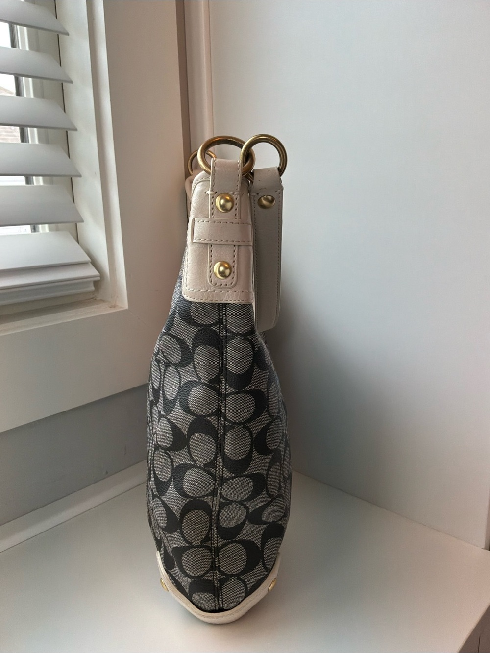 Vintage Coach Heritage Stripe Hobo (Style 13193) - Picture 4 of 16